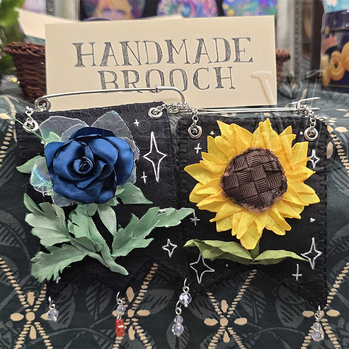 Flower Brooch - Rose and Sunflower